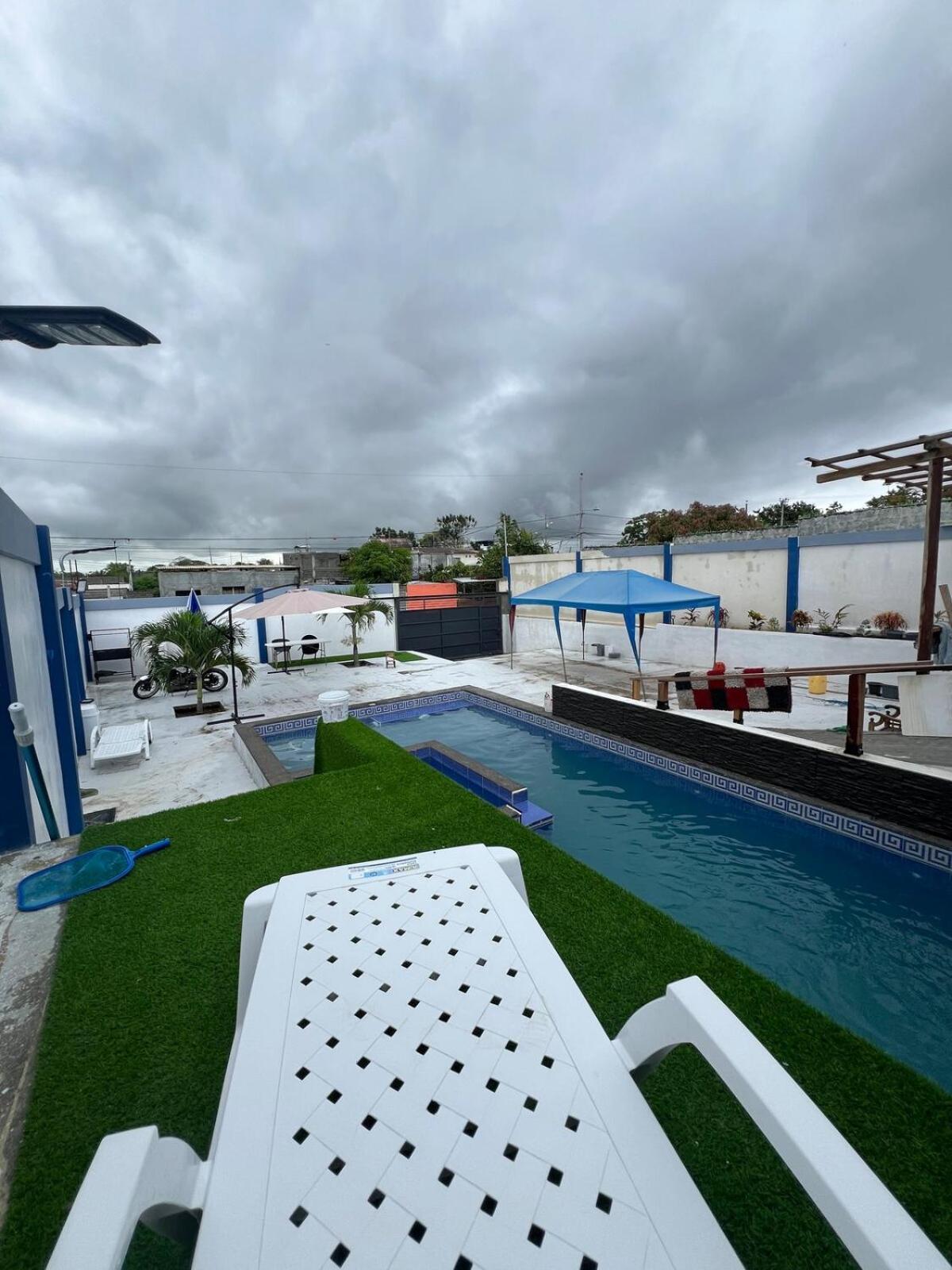 Kairos Beach House By The Sea, Pool, And Jacuzzi バレニタ エクステリア 写真
